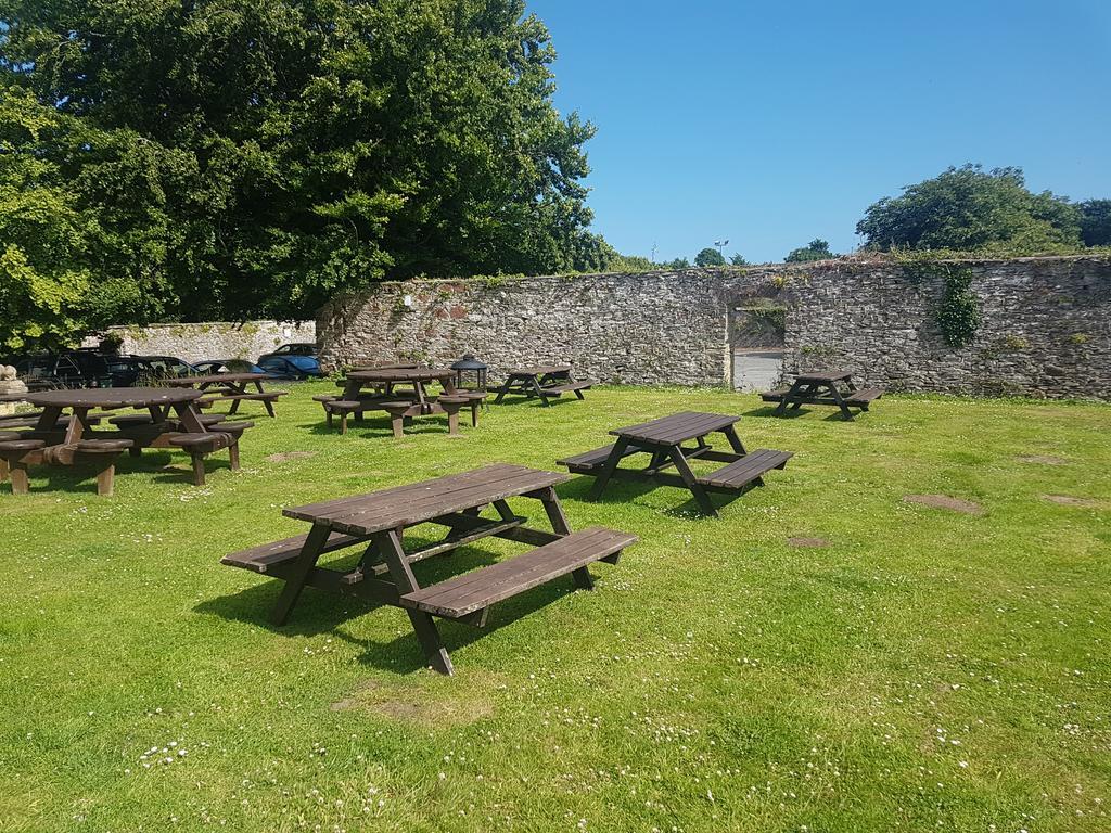 Guest house Churston Court