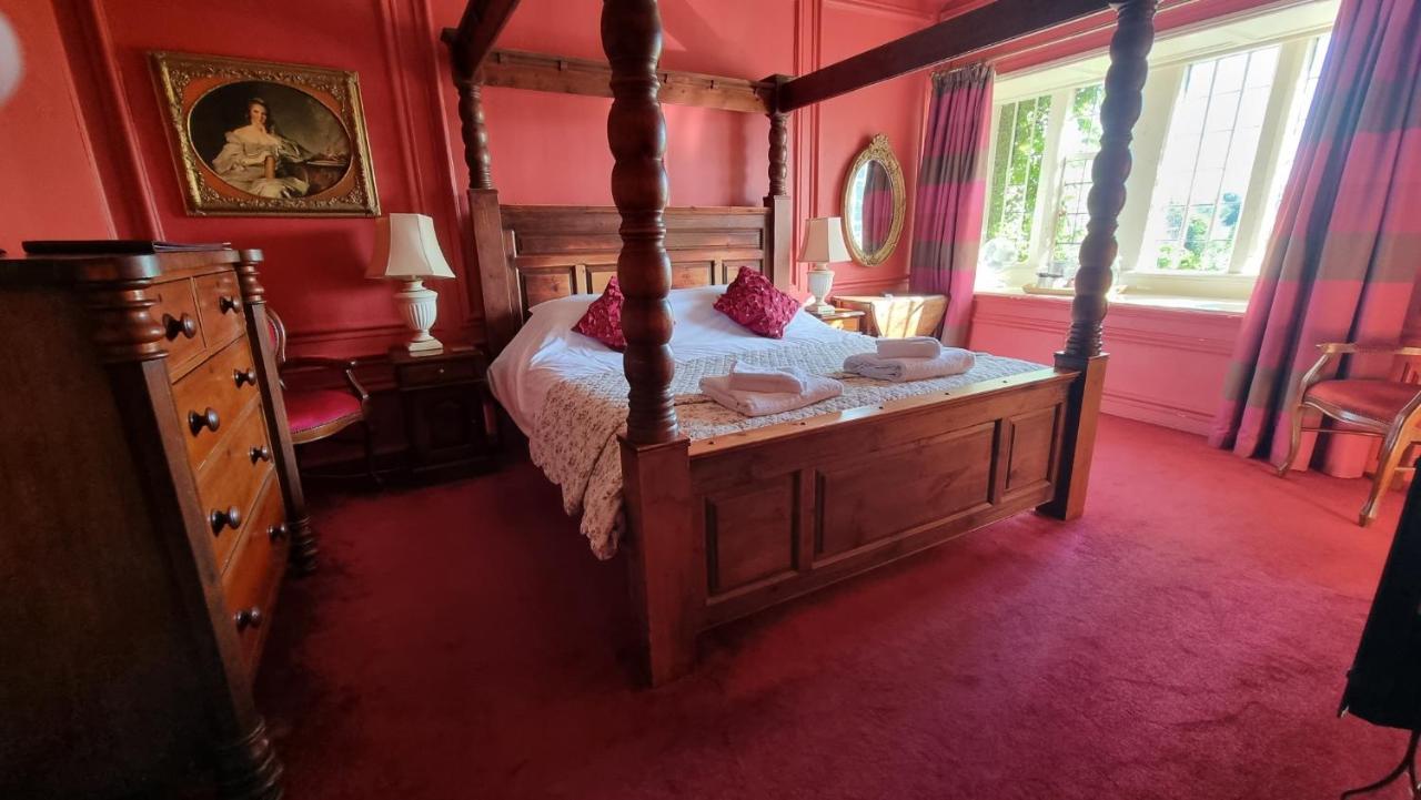 Churston Court 3*