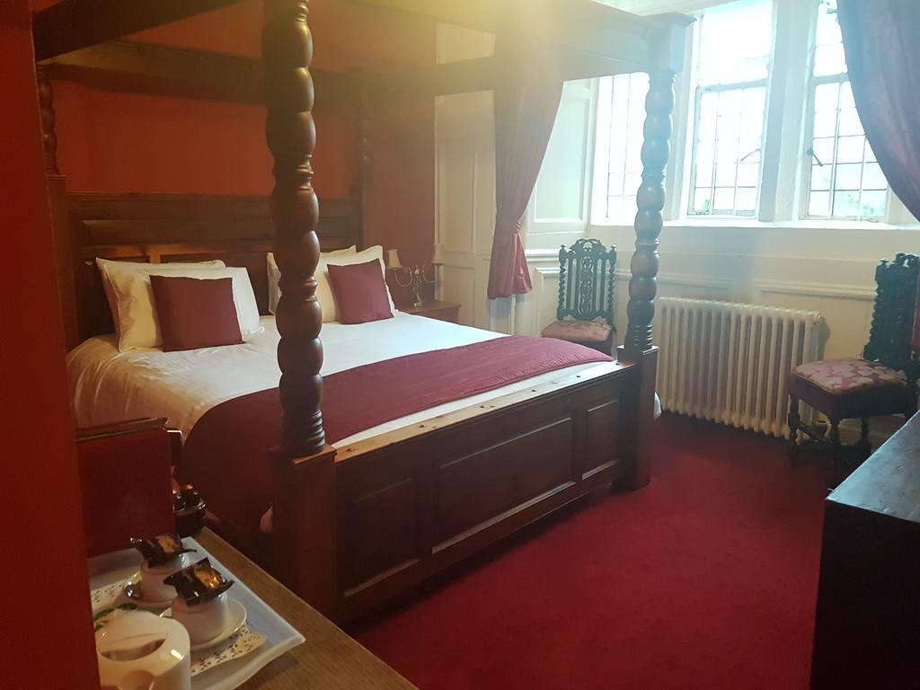 Guest house Churston Court