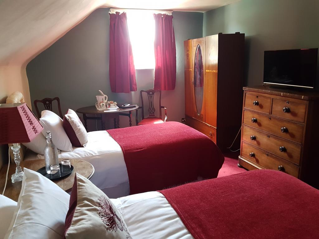 Churston Court 3*
